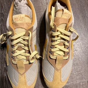 NWT Nike Men’s Beige and Mustard Sneakers